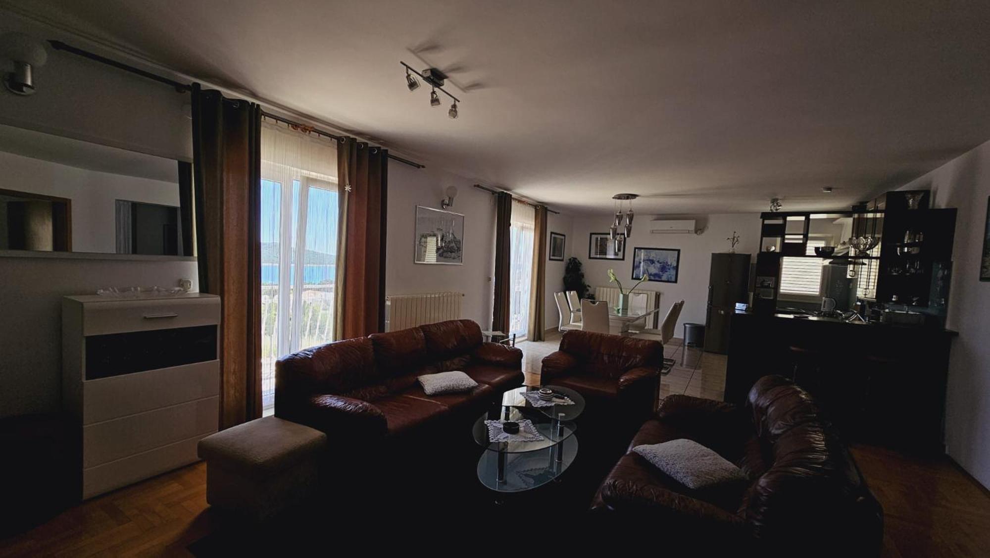 Apartment House Berry Primošten Eksteriør bilde